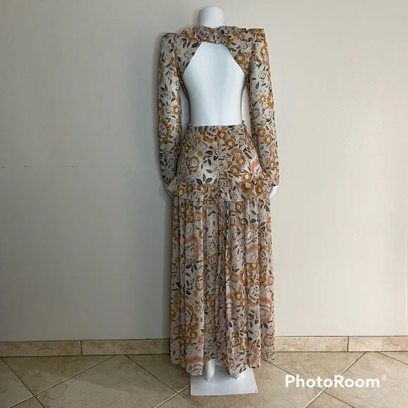 Bohemian backless long sleeve cutout built in bikini maxi dress - Picture 3 of 8